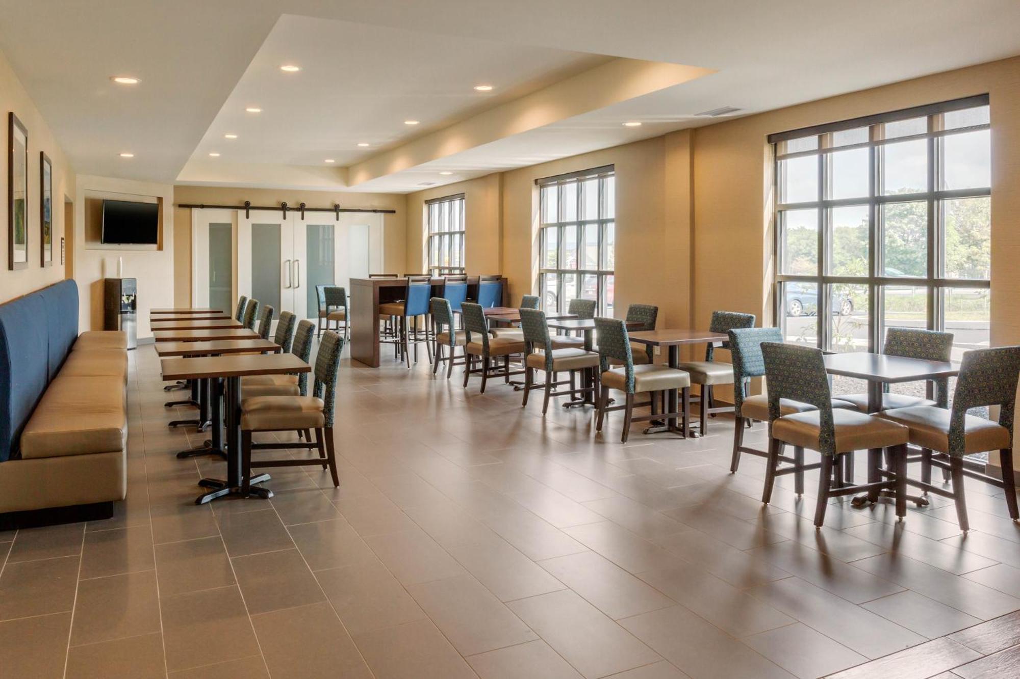 Comfort Inn & Suites Gap Amish Country Exteriör bild
