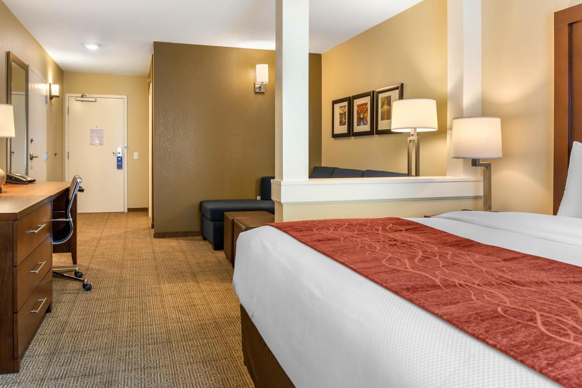 Comfort Inn & Suites Gap Amish Country Exteriör bild