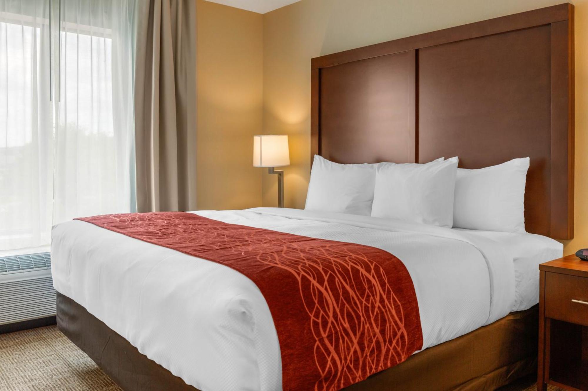 Comfort Inn & Suites Gap Amish Country Exteriör bild