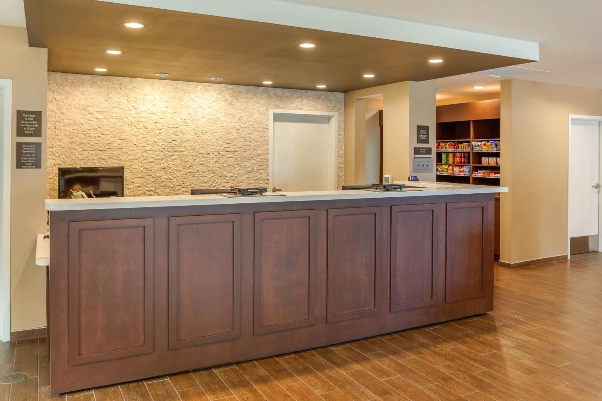 Comfort Inn & Suites Gap Amish Country Exteriör bild